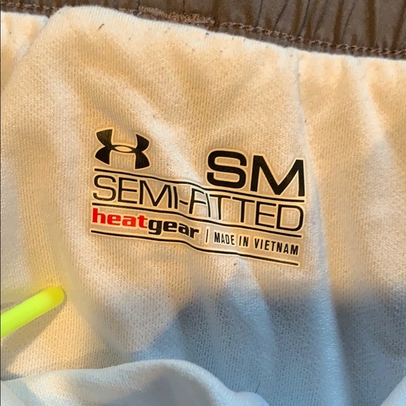 Under Armour grey patterned athletic shorts - Picture 2 of 2